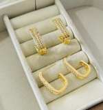 BRINCO TRES FILEIRAS CRAV. BANHO DOURADO