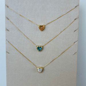 GARGANTILHA CORACAO DE ZIRCONIA BANHO DOURADO