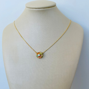 GARGANTILHA COM FLOR BANHO DOURADO
