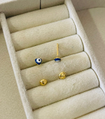 BRINCO BP OLHO GREGO CORACAO  PP BANHO DOURADO