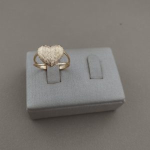 ANEL CORACAO FRIZADO BANHO DOURADO