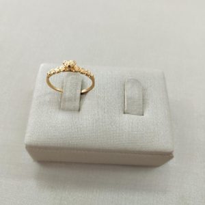 ANEL UM CORACAO C DETALHES  BANHO DOURADO