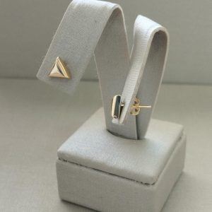 BRINCO TRIANGULO G DO TRIO BANHO DOURADO