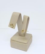 BRINCO CORACAO VAZ. C/ UMA PEDRA BANHO DOURADO