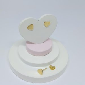 BRINCO PLACA CORACAO LISA BANHO DOURADO