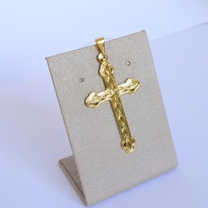 PINGENTE CRUCIFIXO COM RELEVO TRANCADO BANHO DOURADO