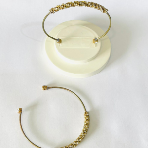 BRACELETE COM STRASS BRUTO