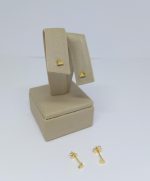 BRINCO TRIANGULO P DO TRIO BANHO DOURADO