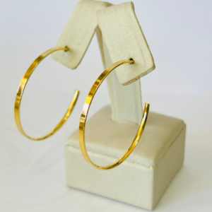 ARGOLA FIO QUAD. BANHO DOURADO