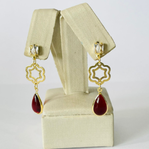 BRINCO DUAS ZIR. PEND. GOTA SM BANHO DOURADO
