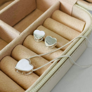 CONJUNTO CORACAO LISO BANHO PRATEADO