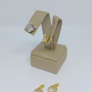 BRINCO CORACAO 10MM  ZIRC. BANHO DOURADO