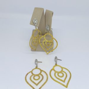 BRINCO BASE GOTA COM PENDUREZA BRUTO