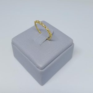 ANEL COM SETE ZIRCONIAS E CORACOES BANHO DOURADO