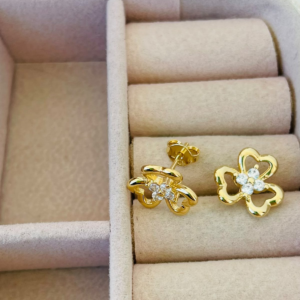 BRINCO FLOR VAZ.CRAV BANHO DOURADO