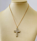 GARGANTILHA PEND. CRUCIFIXO CRAV. BRUTO