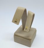 BRINCO TRIANGULO CRAV. 04 BANHO DOURADO