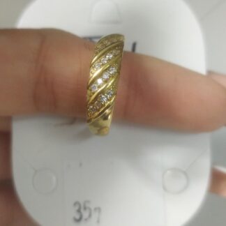 BRINCO FLOR CINCO PET. VAZ. SM BANHO DOURADO