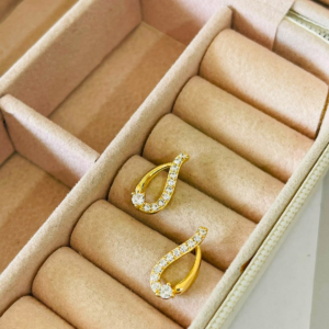 BRINCO GOTA VAZ CRAV BANHO DOURADO