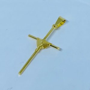 PINGENTE CRUCIFIXO TRANCADO BANHO DOURADO