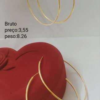 BRINCO ZIRC. CARRE 8X8 BANHO DOURADO
