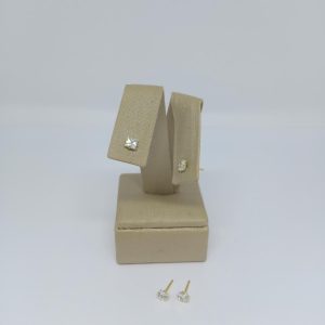 BR 4MM ZIRC QUAD BANHO DOURADO