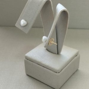 BRINCO BP PEROLA CORACAO BANHO DOURADO