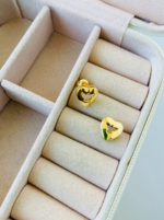 BRINCO CORACAO ESPIRITO SANTO BANHO DOURADO