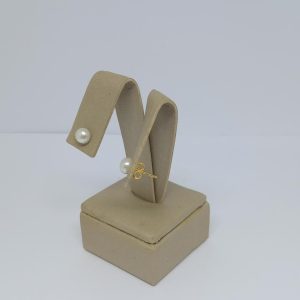 BRINCO MEIA PEROLA 6MM BANHO DOURADO