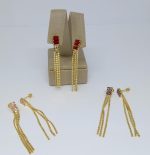 BRINCO TRES ZIRC RET C/ TRES COR BANHO DOURADO