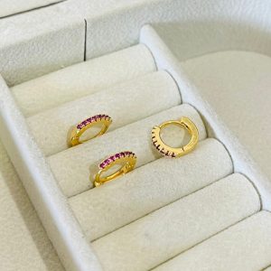 ARGOLA CRAV. OITO ZIRC. SM BANHO DOURADO