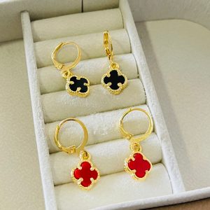 ARGOLA PEND. TREVO SM BANHO DOURADO