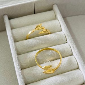 ANEL FLECHA BANHO DOURADO