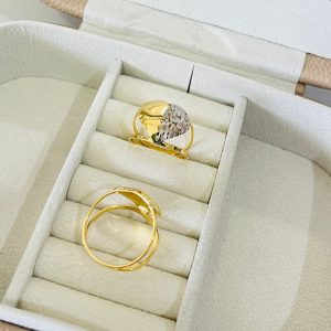 ANEL CORACAO LADO FRIZ SM BANHO DOURADO