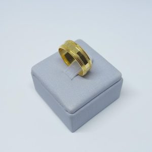 ALIANCA QUADRADA 7MM BANHO DOURADO