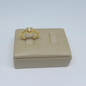 ANEL CORACAO UMA ZIRC CENTRAL BANHO DOURADO