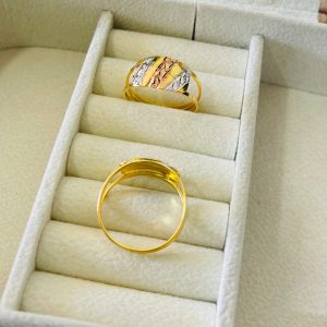 ANEL TRES LISTRAS C/ RHODIUM  BANHO DOURADO