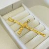 PINGENTE CRUCIFIXO CENTRO C/FIO BANHO DOURADO