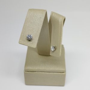 BR ACO REDONDO 6 GARRAS 4MM