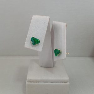 BRINCO ZIRC. DIAM. 6X8 CORES BANHO DOURADO