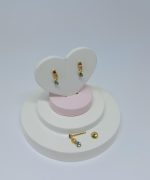 BRINCO BP SS6 COM PEDRINHA PENDURADO BANHO DOURADO