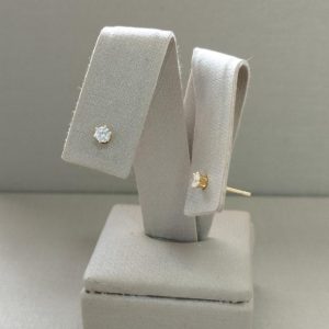 BRINCO SOLITARIO 4MM BANHO DOURADO