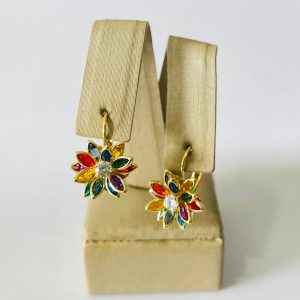 ARGOLA FLOR COLO. C/ PONTAS SM BANHO DOURADO