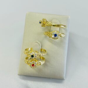 ANEL FORMATURA FLOR 4 GARRAS BANHO DOURADO
