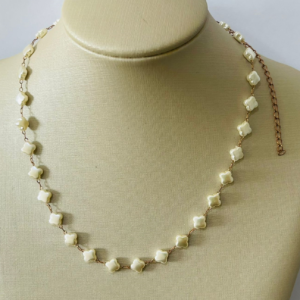 CHOKER TREVOS DE PEROLA BRUTO