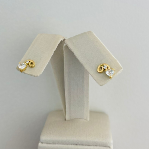 BRINCO CORACAO C/ TRES GARRAS BANHO DOURADO
