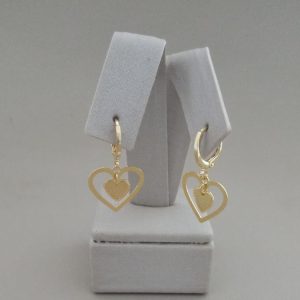 ARGOLA PENDUREZA CORACAO VAZ E FRIZ BANHO DOURADO