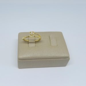 ANEL CORACAO COM QUATRO ZIRC BANHO DOURADO